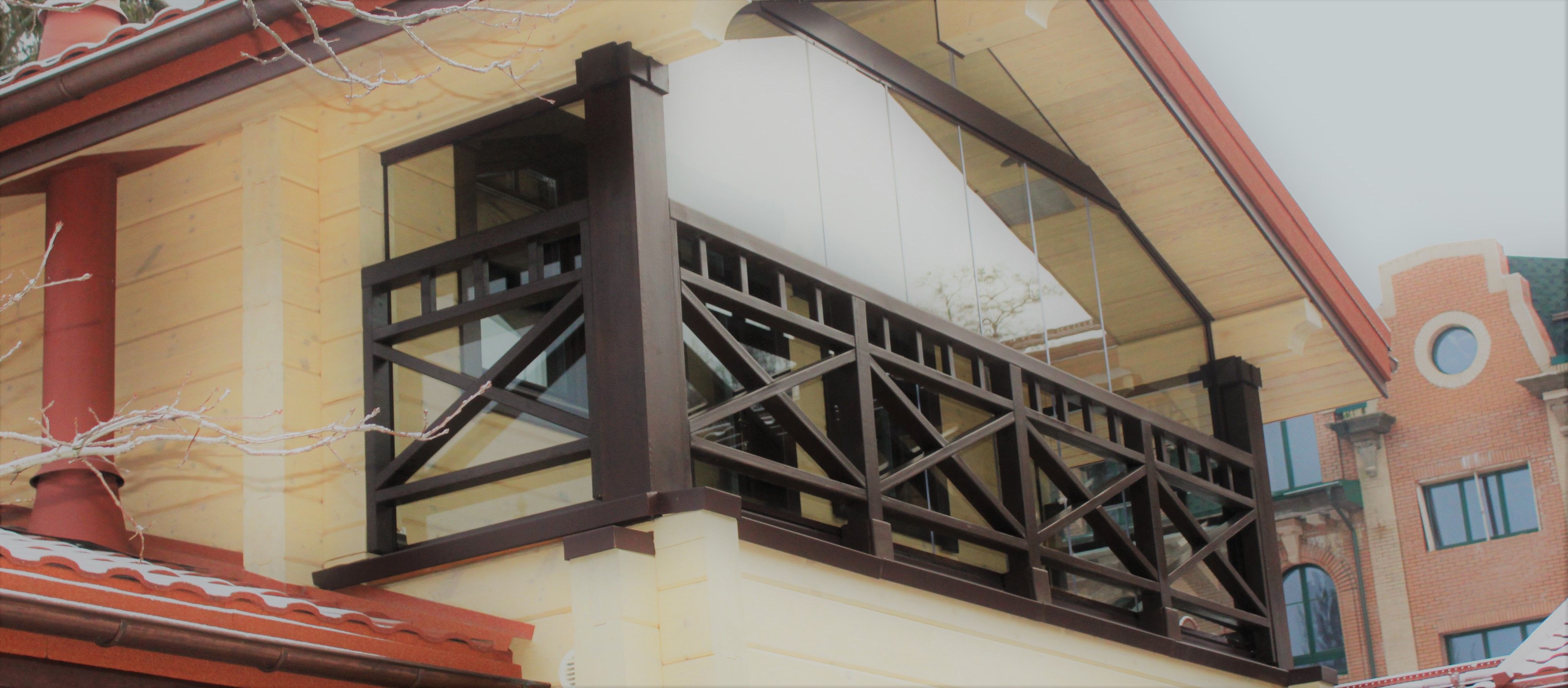 Балкон в частном доме: плюсы и минусы, разновидности, нюансы строительства