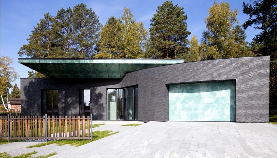 Когда премиальные решения становятся необходимостью: секционные ворота АЛЮТЕХ серии Prestige
